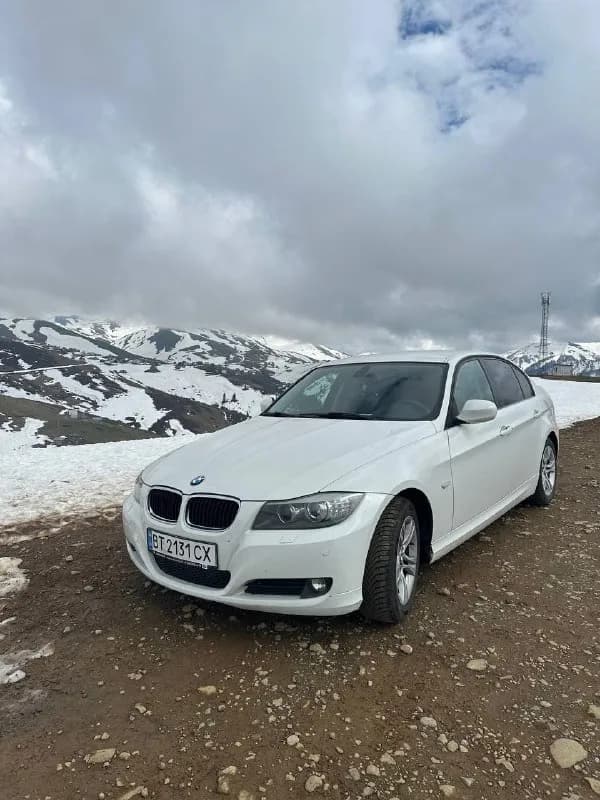 BMW 320i 2011 год — Батуми — 7500 $
