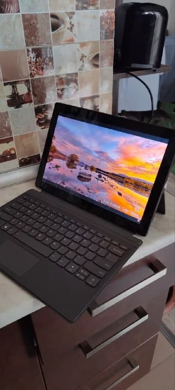 Lenovo Miix 520-12IKB 81CG отличном состоянии. — Батуми — 490 ₾