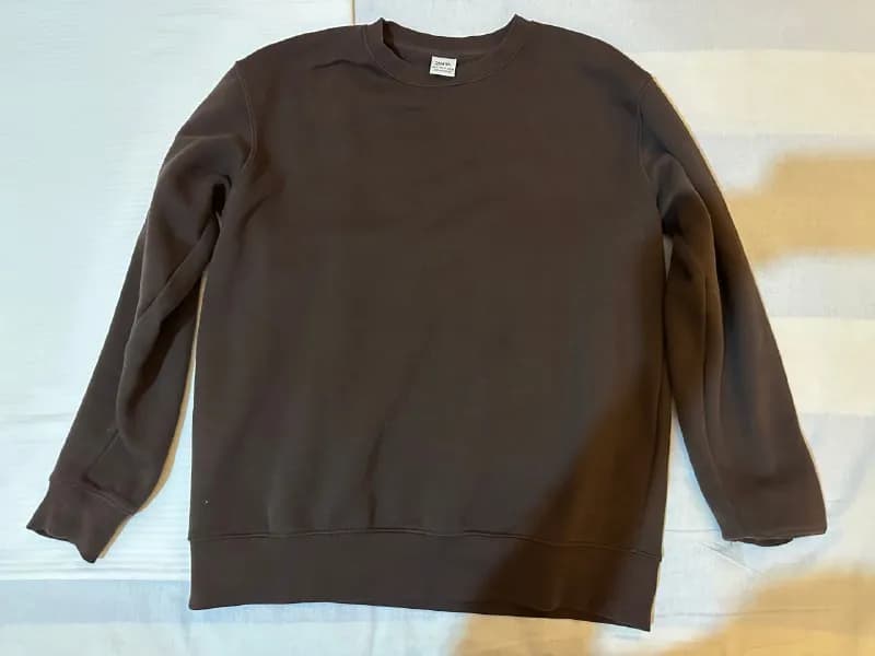 Zara. Носил всего несколько раз. Размер S, но это маломерка, обычно у меня M. Цена — 90 лари. — Тбилиси — 90 ₾