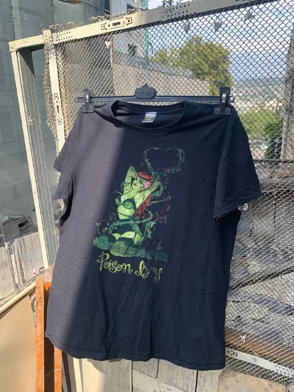 1. футболка batman poison ivy — Тбилиси — 30 ₾