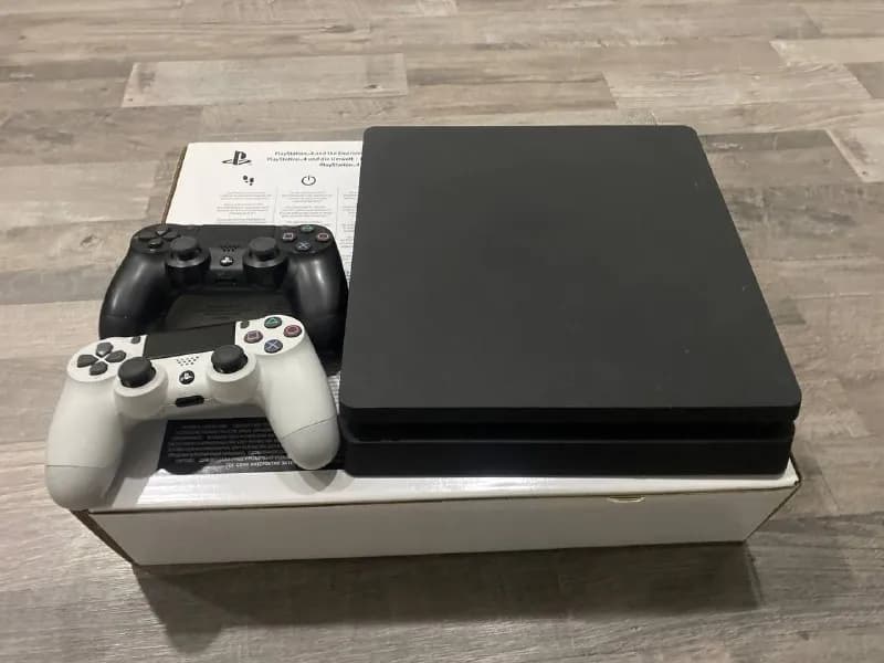 PS4 slim — Тбилиси — 400 ₾