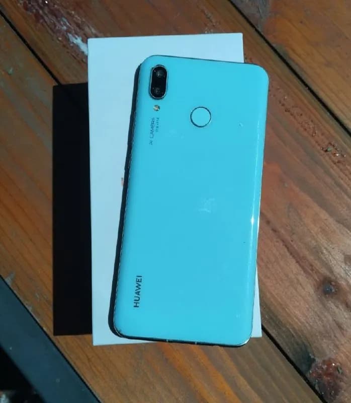 Huawei nova 3 — Тбилиси — 120 ₾
