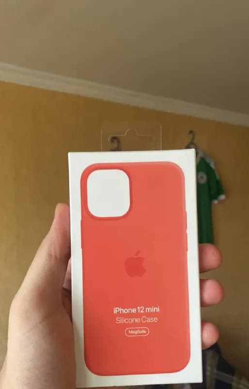 iPhone 12 mini полностью новый, оригинал, покупался в магазине alta есть чек. Цена 80 лари быстрым — Тбилиси — 80 ₾