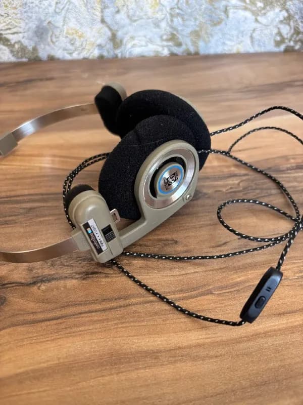 Koss Porta Pro оригинальные серые, абсолютно новые. Импульсивная покупка, не рассчитала расходы, поэ — Тбилиси — 120 ₾