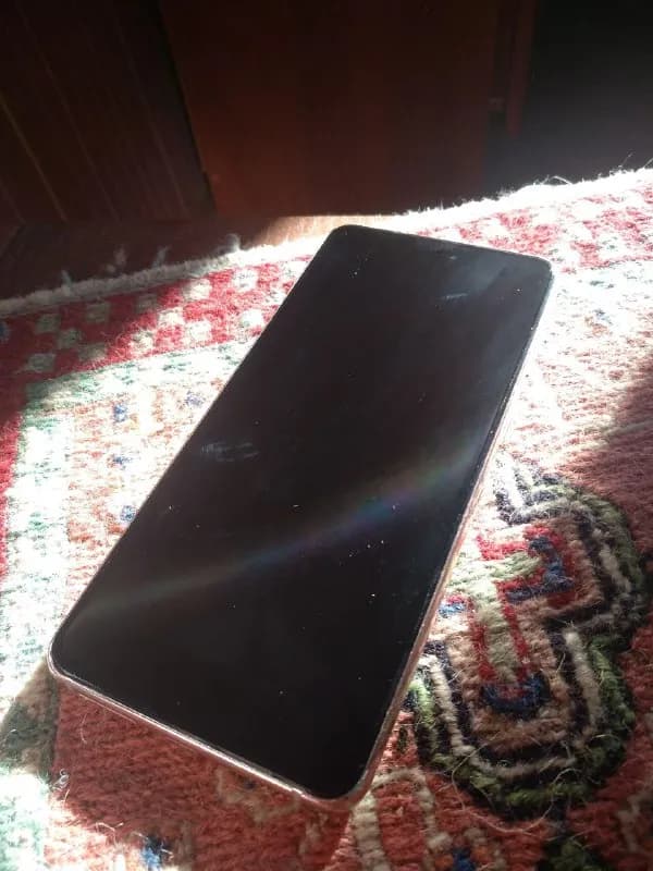 Samsung Galaxy s21 5g 128 / фиолетовый / потертый — но не критично, есть царапины на корпусе. В п — Тбилиси