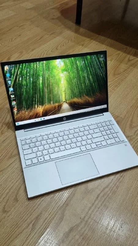 HP Pavilion Laptop 15 бизнес класса в состоянии нового! — Батуми — 950 ₾
