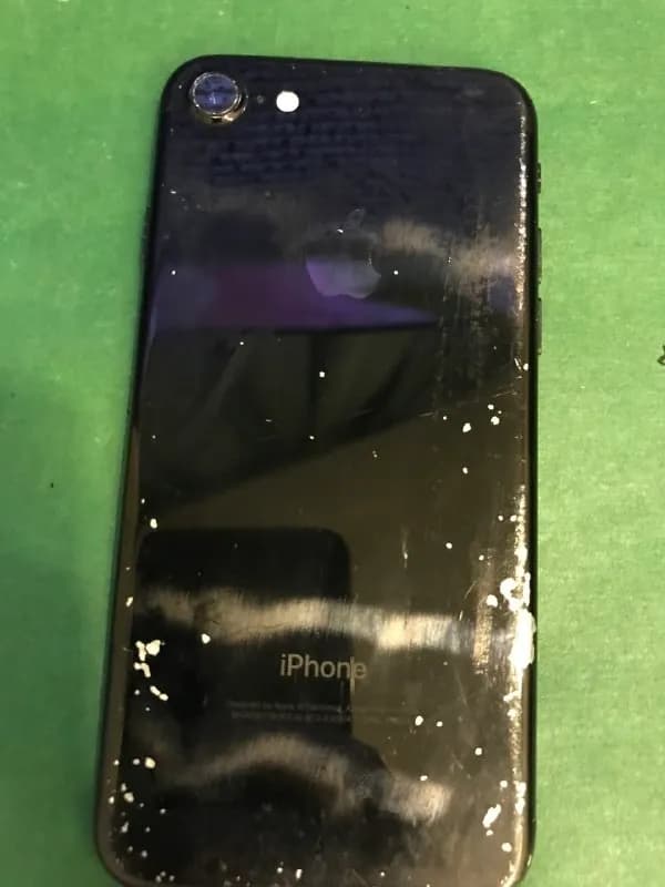 Apple Phone Seven (32GB) — Батуми — 31 ₾
