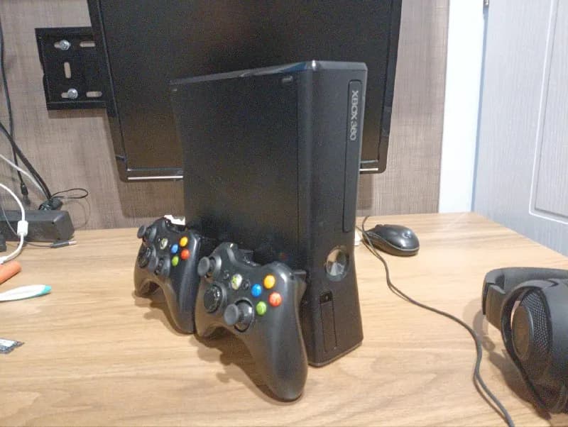 Xbox 360 250gb — Батуми — 100 ₾