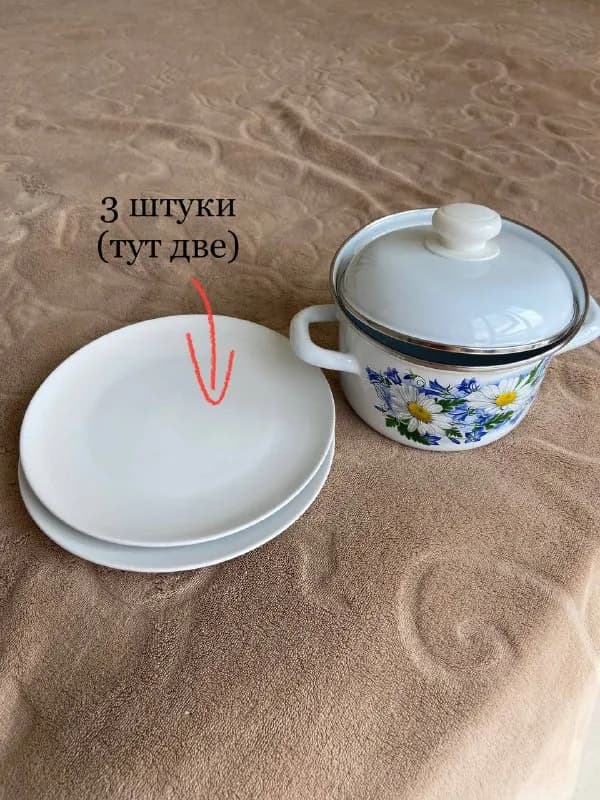 1. Тарелки IKEA небьющиеся. Есть царапины, без сколов. — Тбилиси — 15 ₾