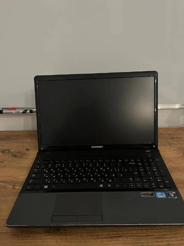samsung NP300E5C — Тбилиси — 500 ₾