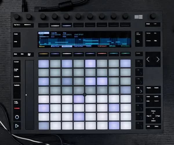 ableton push 2, полностью рабочий, с зярядником и usb — Тбилиси — 420 $