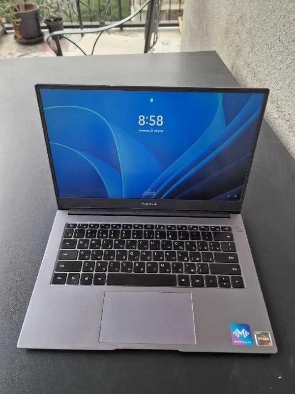 Honor MagicBook 14, 2020 — Тбилиси — 800 ₾