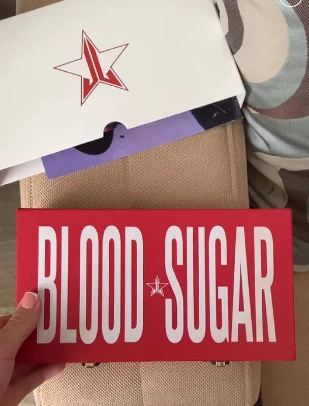 Jeffree Star Blood Sugar (В фирменной коробке) — 80лари. Оригинал, заказывала с официального сайта. — Тбилиси — 80 ₾