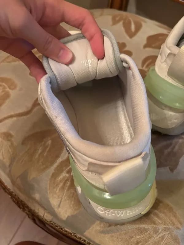 Off White ODSY2000 — Батуми — 250 ₾