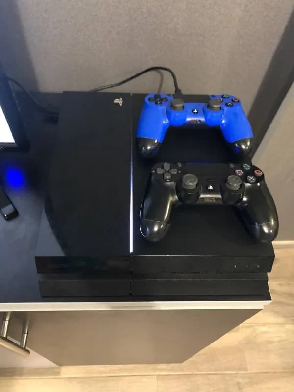 SonyPlayStation 4 — Тбилиси — 550 ₾