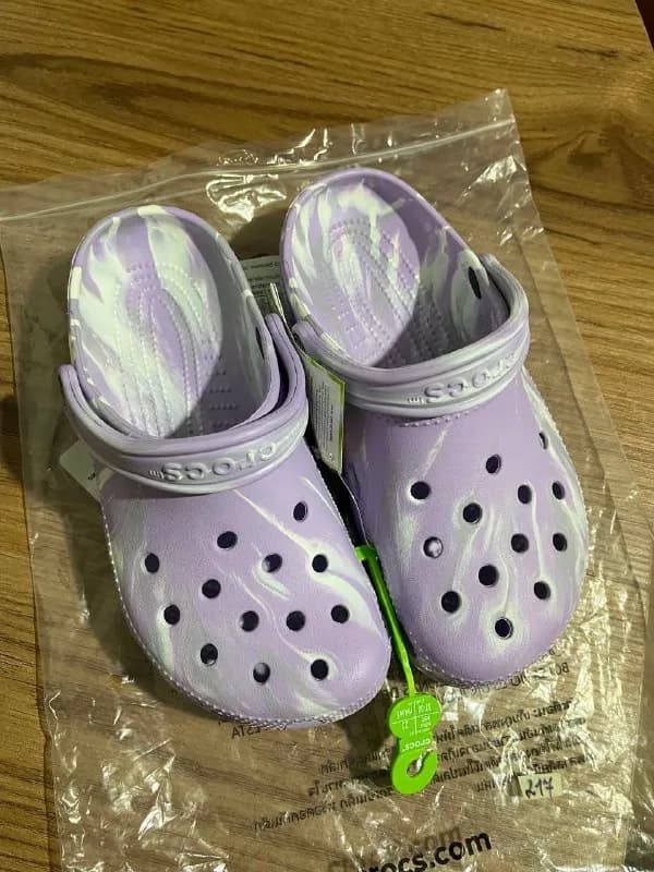crocs 37-38. 100 лари. Могу встретиться в разных местах, пишите-договоримся — Тбилиси — 38 ₾