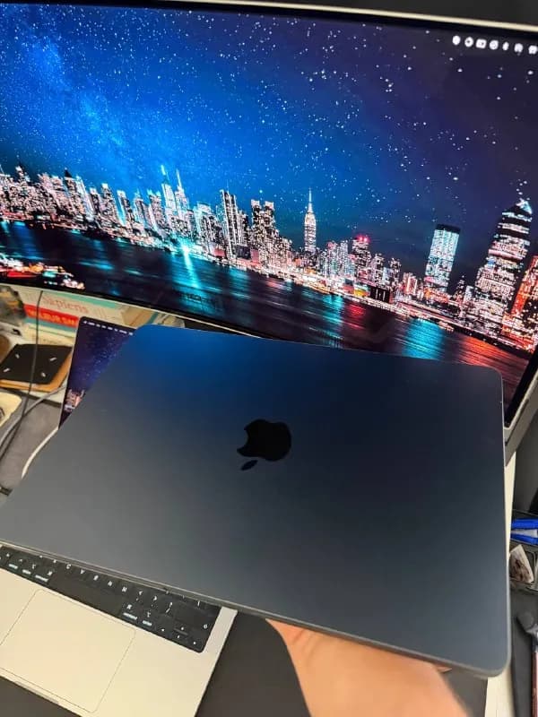 MacBook Air M2 · 8Gb/256GB — Тбилиси — 1950 ₾