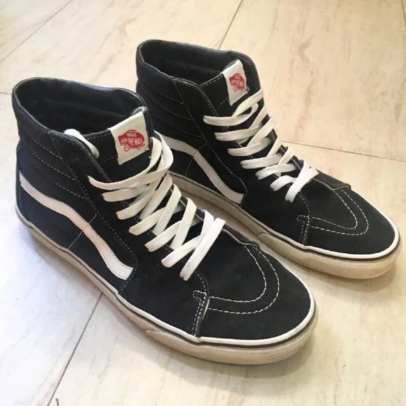 Vans Sk8-Hi, оригинал, 45-й размер. На оф сайте стоят $75. Состояние хорошее — 4.5 из 5. 135 GEL. — Тбилиси