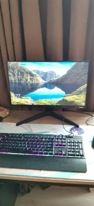 Samsung monitor by 22 inches. — Тбилиси — 300 ₾
