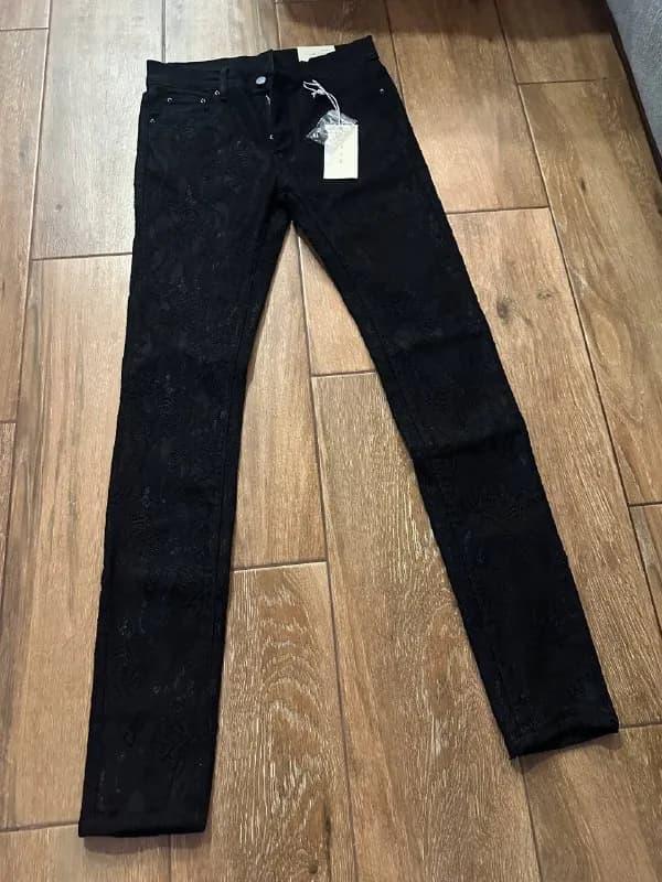 mnml — Батуми — 15 ₾