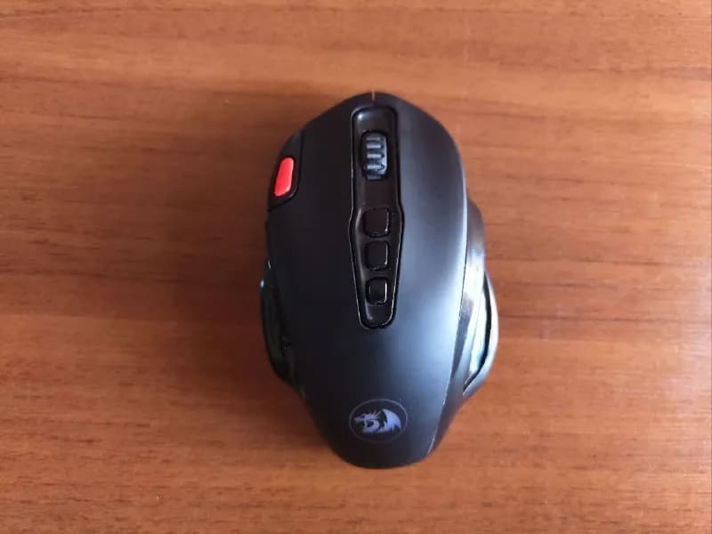 Redragon Shark 2 5000 dpi. Работает на батарейках (в комплекте есть 4 батарейки Duracell). Немного н — Тбилиси — 20 ₾