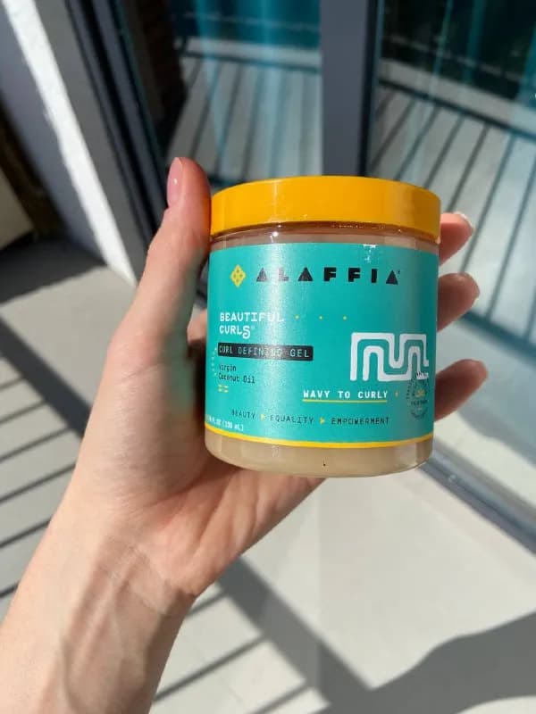 1. Гель для укладки кудрявым методом Alaffia Wavy to Curly — Тбилиси — 30 ₾