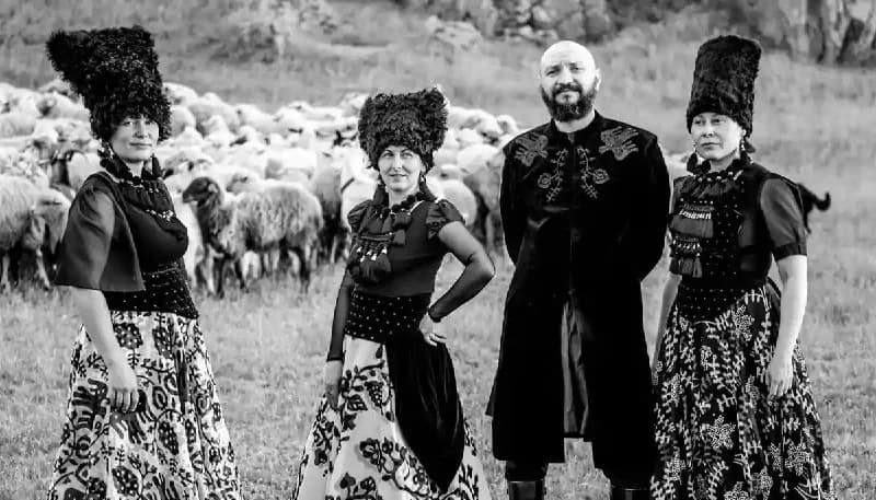 Dakha Brakha в 20:00 за 50 лари, сам не могу пойти из-за проблем на работе. — Тбилиси — 50 ₾