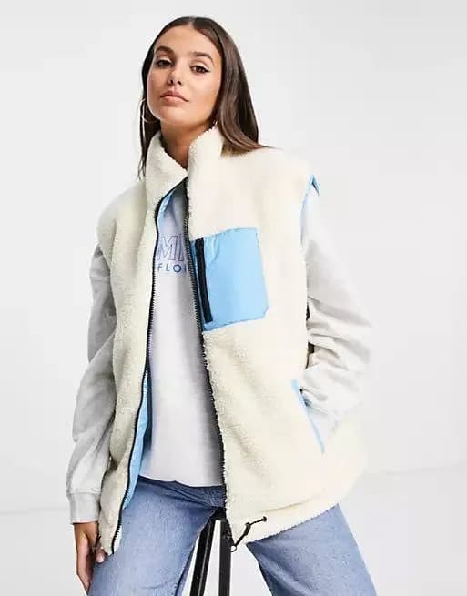 ASOS DESIGN размер M (оверсайз, пойдет и на L) — Тбилиси — 60 ₾
