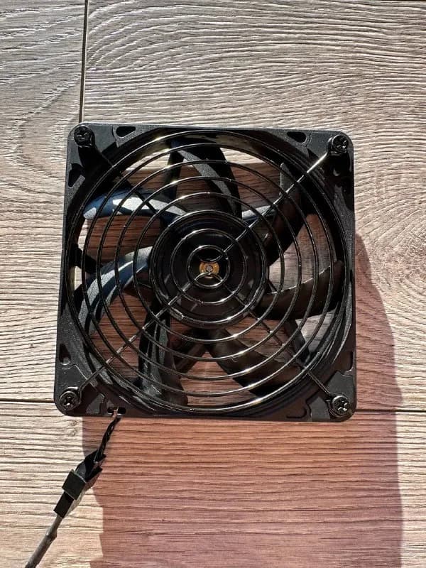 1. Кулер Noctua NF-A12×15 PWM 120 mm — 60 gel — Тбилиси — 60 ₾