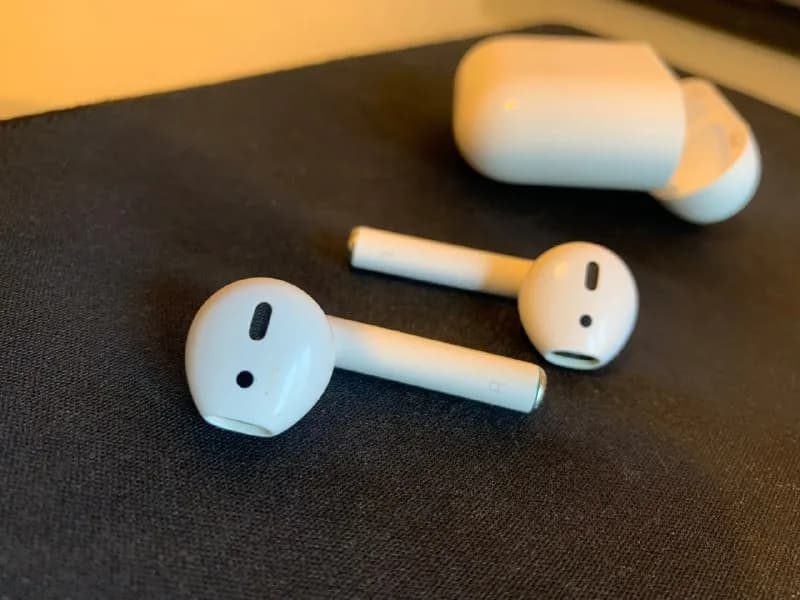 AirPods 1-го поколения — Тбилиси — 100 ₾