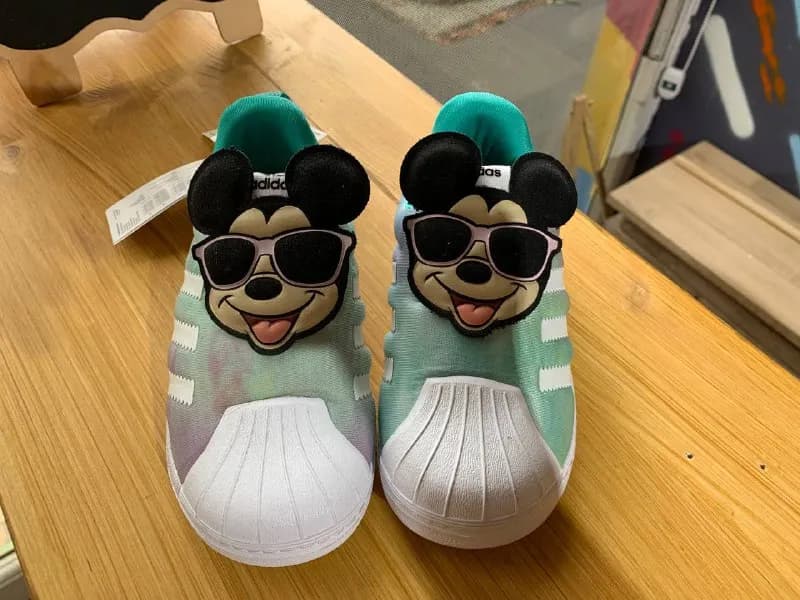 adidas из Германии размер 27 — Тбилиси — 27 140 ₾