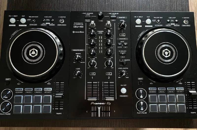 DJ пульт Pioneer DDJ-400. — Тбилиси — 800 ₾