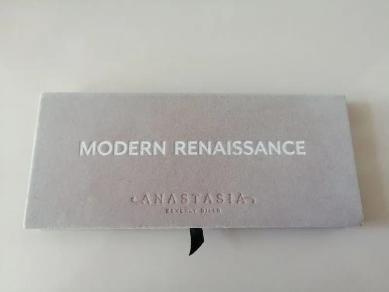 Anastasia Beverly Hills Modern Renaissance — Батуми — 50 ₾