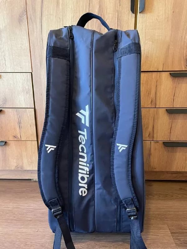 1) Теннисная ракетка Wilson Blade 104 V8, размер ручки 4, вес 290 г — идеальное сочетание контроля, — Батуми — 780 ₾