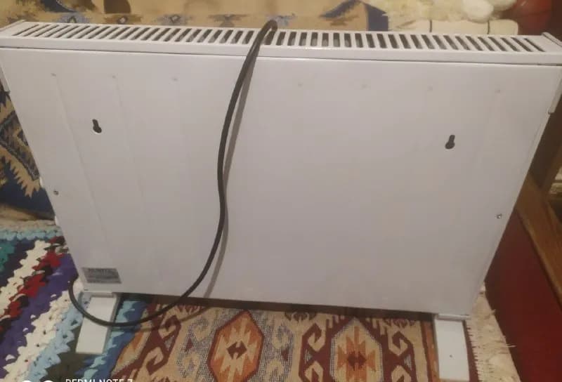 kumtel 2.500w состояние нового — обогрев 30 м² без проблем.лёгкий — есть крепление на стену — Тбилиси — 120 ₾