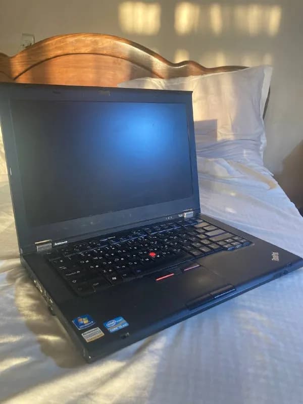 lenovo thinkpad t420 i5-2540m ssd256 8gb-ram. Брал б. у. за 18000 рублей, аккумулятор требует замены. — Тбилиси — 250 ₾