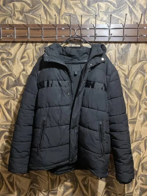 1. Пуховик из H&M — Тбилиси — 150 ₾