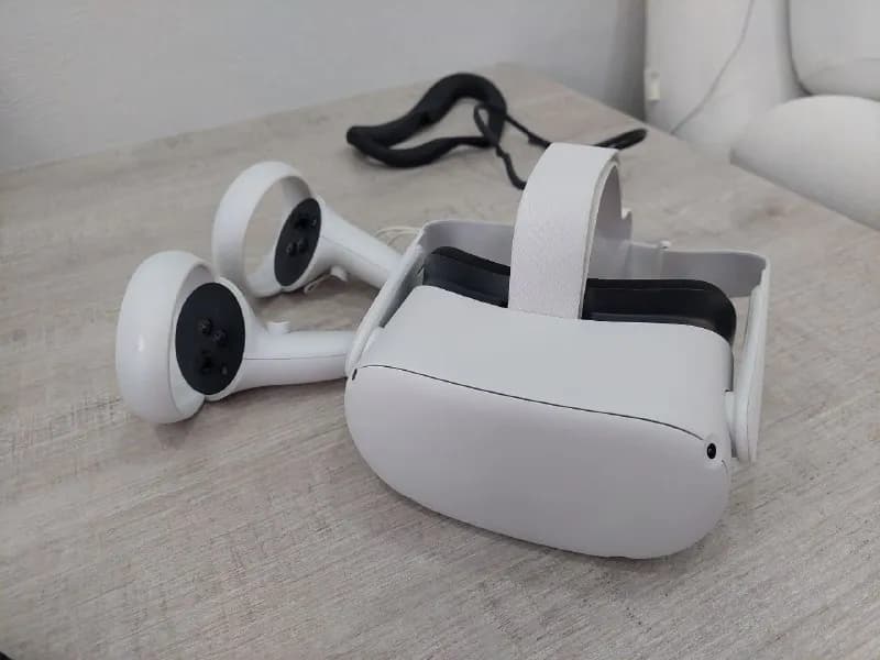 Oculus Quest 2 256gb он же Meta Quest 2. Состояние идеальное кабель Link 5 m в комплекте. — Тбилиси — 800 ₾