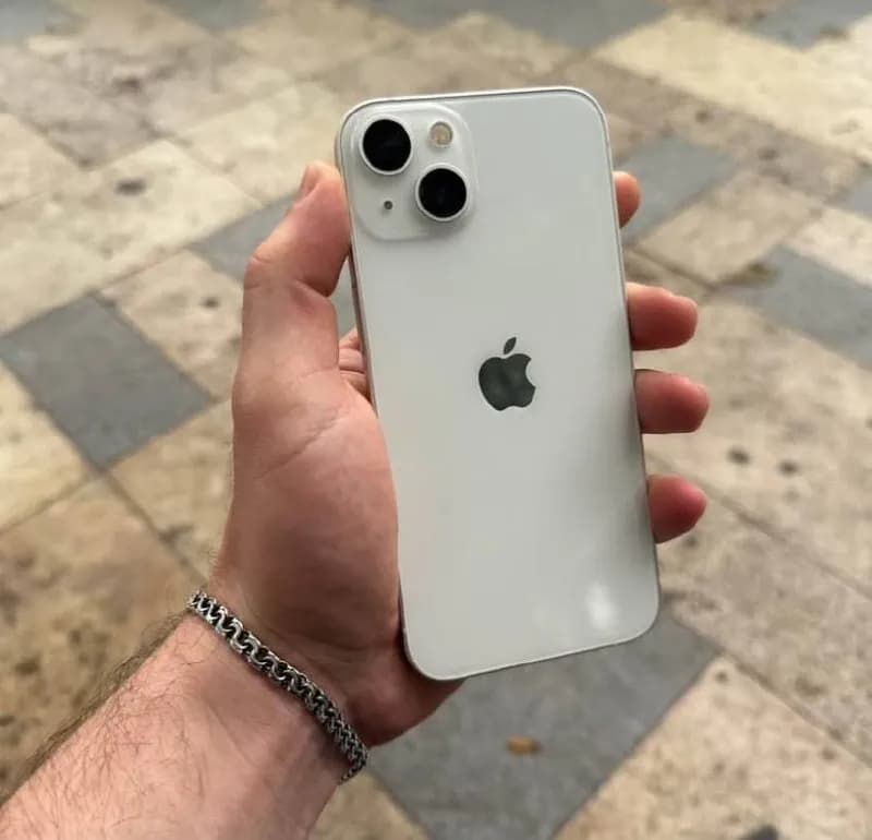 iPhone 13, 128 GB, батарея 78%, в идеальном состоянии. — Тбилиси — 690 ₾