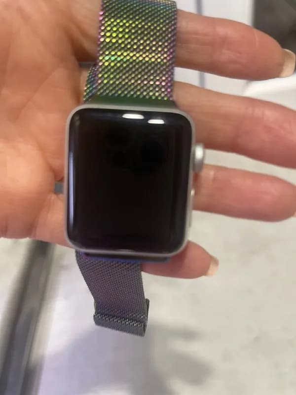 Apple Watch 3 серии, в идеальном состоянии, 250 лар — Тбилиси — 250 ₾