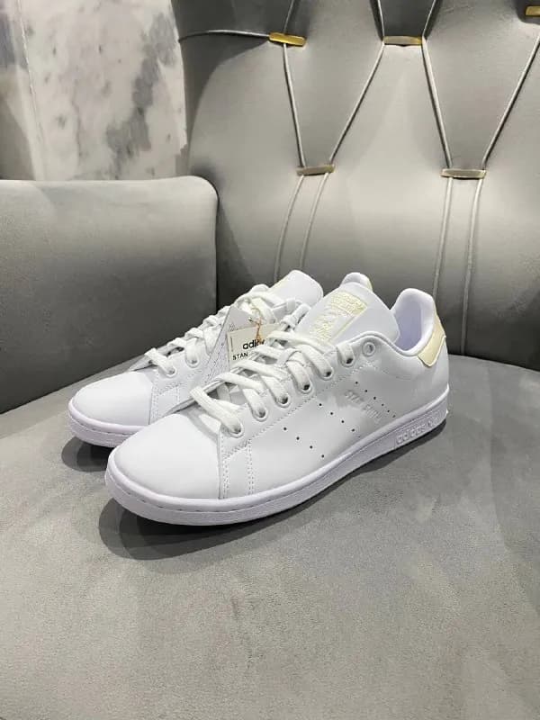 Adidas Stan Smith — Тбилиси — 480 ₾