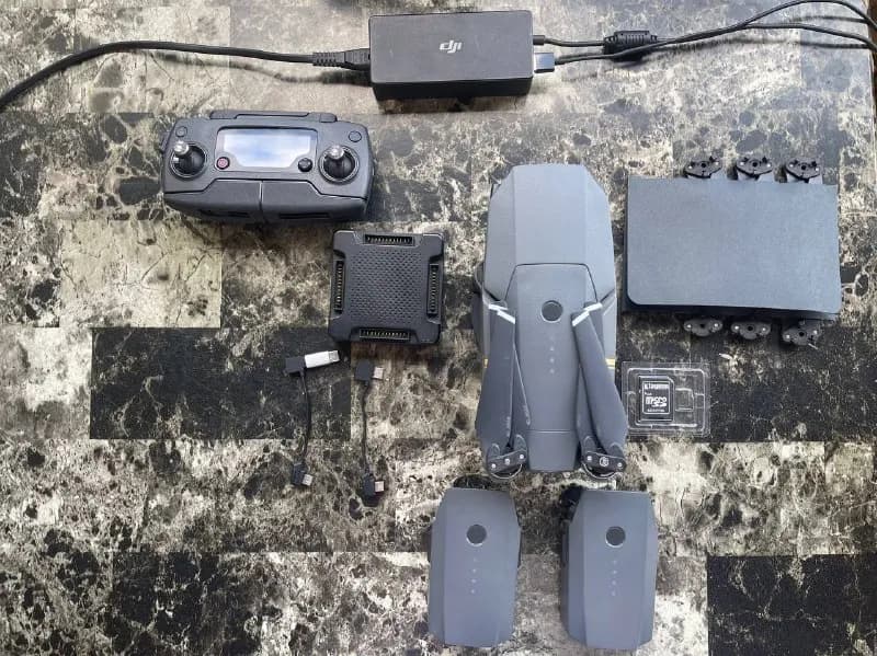 Dji mavic pro 1350 лари в рублях оплата тоже принимается) — Тбилиси — 1 350 ₾