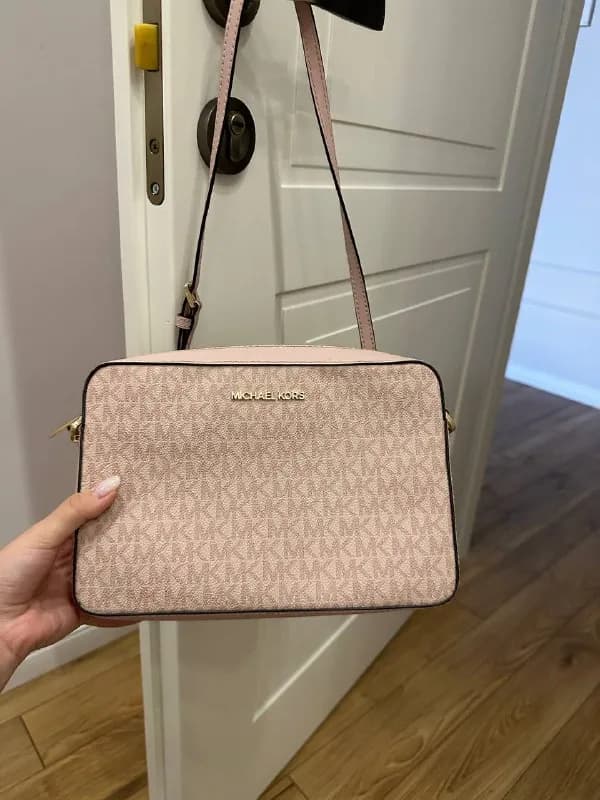 Michael Kors оригинал, в хорошем состоянии — Тбилиси — 260 ₾