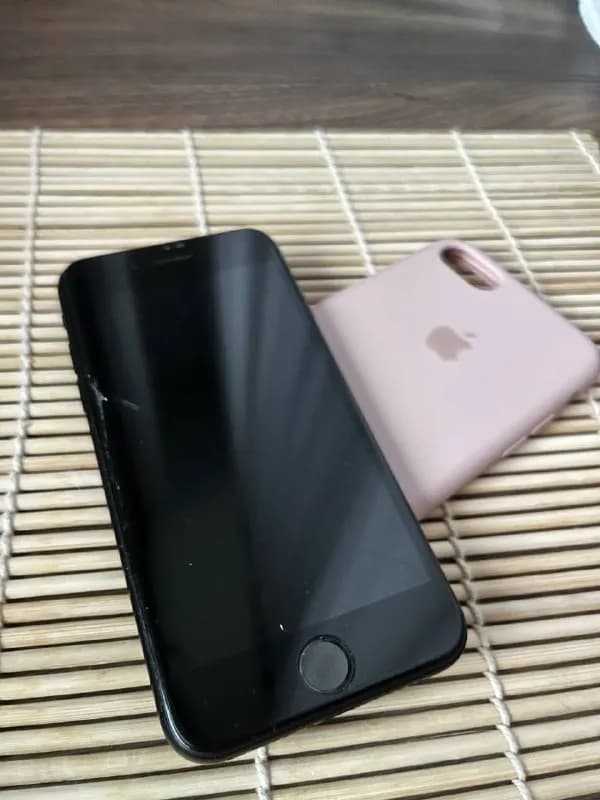 iPhone 7 32Gb — Тбилиси — 200 ₾