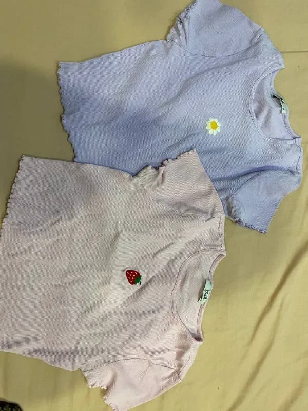 1. Футболки 2 шт (XL) — по 5 лари — Тбилиси — 5 ₾