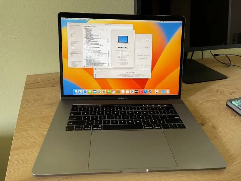 MacBook Pro 15 дюймов 2019 года — Тбилиси — 2 200 ₾