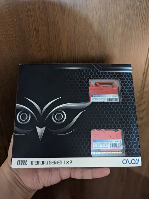 Oloy Owl 16GB (2×8) 3600 MHz. Работает исправно на указанной скорости, снято с рабочего компа где па — Тбилиси — 160 ₾