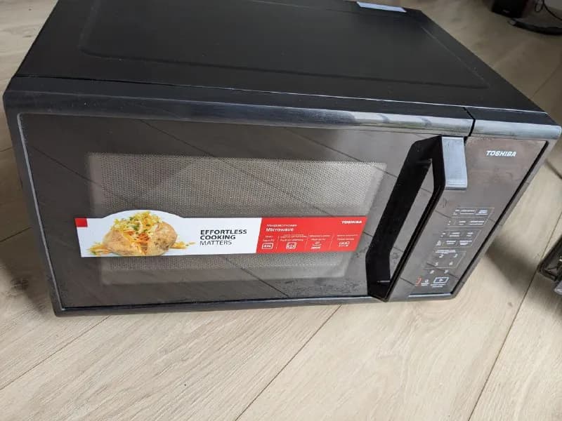 Toshiba MM-EM23P (BK) 180 Лари — Тбилиси — 180 ₾