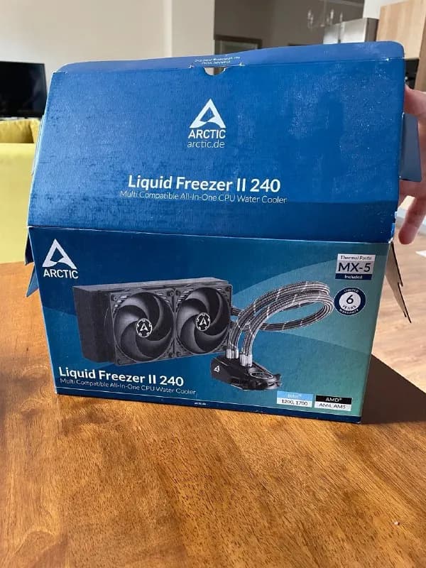 1. Система охлаждения Arctic Cooling Liquid Freezer II-240. 180 лари — Тбилиси — 240 ₾