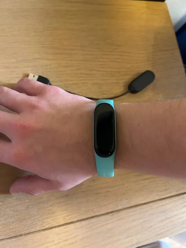 Mi Smart bend 4 — 15 лари. — Тбилиси — 15 ₾